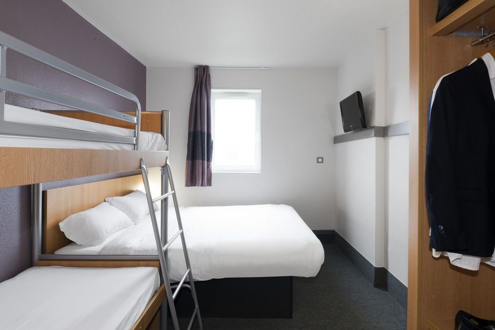 B&B Hotel Rennes Est Cesson Sevigne Екстериор снимка